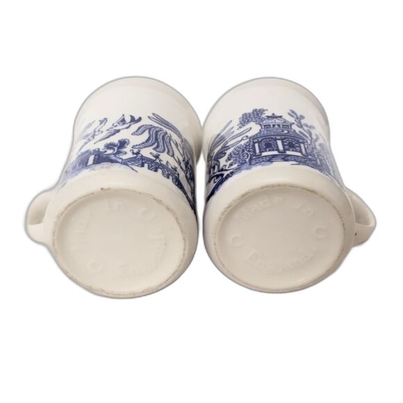 Set of Two Blue Willow Churchill England Ceramic Coffee Mugs - Picture 3 of 4